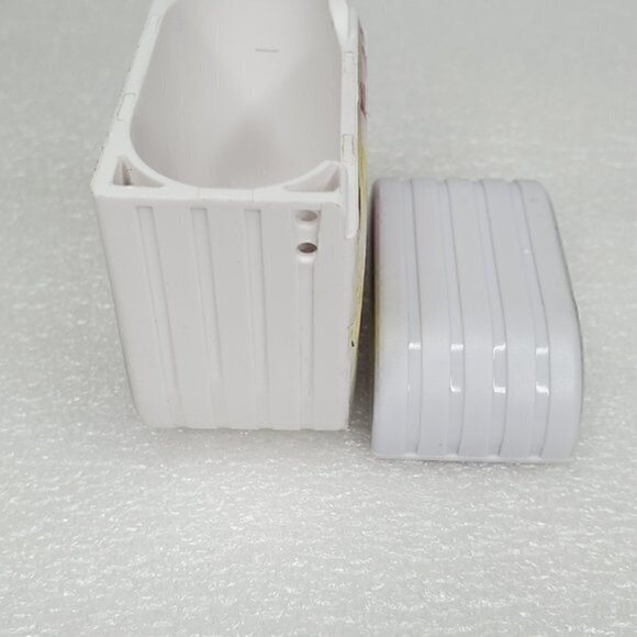 Real Flower AirPod Case 2 Yellow & Pink - Picture 3 of 6